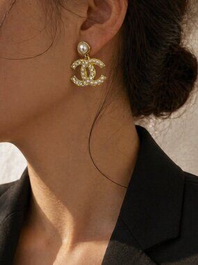 Gold Pearl Crystal Logo Style Earrings Luxury Statement Drop Earrings